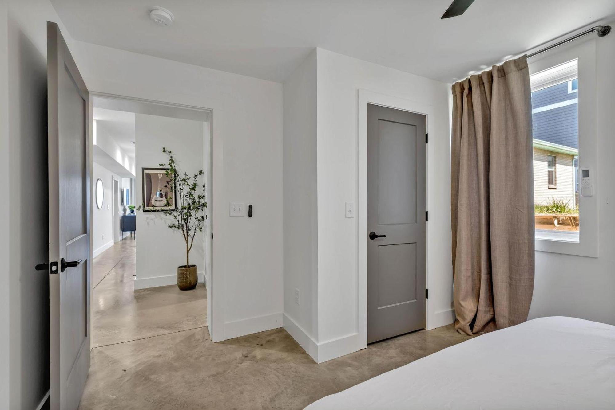 Euphony - Designer Furnishings - 5 Mins To Broadway Villa Nashville Buitenkant foto